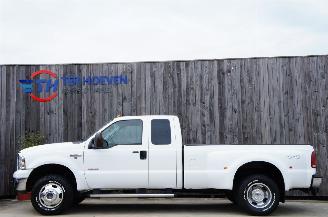krockskadad bil auto Ford  F350 Super Duty Power Stroke 4X4 Koppelschotel 239KW 2005/12