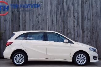 Mercedes B-klasse B180D Airco Navi Cruise Stoelverwarming 80KW Euro 6 picture 4