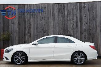 krockskadad bil auto Mercedes Cla-klasse CLA 180d Airco Cruise Navi Pano Bi-Xenon 80KW Euro 6 2017/1