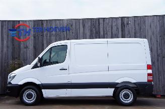 skadebil auto Mercedes Sprinter 313 CDi L1H1 Airco Camera 2-Persoons Trekhaak 95KW Euro 5 2015/2