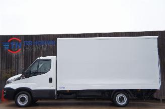 krockskadad bil auto Iveco Daily 35S16 2.3 HPi Koffer Laadklep Automaat Klima Cruise 115KW Euro 6 2018/2
