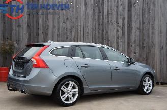 Volvo V-60 2.4 Twin Engine Hybrid D6 AWD Summum Harman Kardon Trekhaak 212KW picture 3