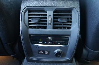 BMW 3-serie 320d Luxury Line Airco Navi Cruise 360° Schuifdak LED 140KW Euro 6 picture 27