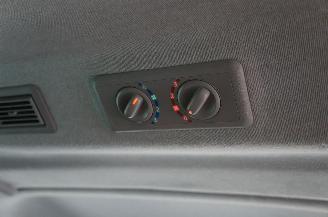 Opel Vivaro 1.6 CDTi BiTurbo 9-Persoons Lang Airco Navi Cruise 92KW Euro 6 picture 26