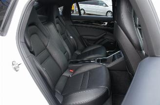 Porsche Panamera 3.0 Pano LED Bose Keyless Entry + GO! 243KW Euro 6 picture 10