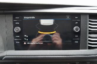 Volkswagen Transporter T6 2.0 TDi Lang Automaat Airco Navi Cruise Apple Carplay 110KW Euro 6 picture 16