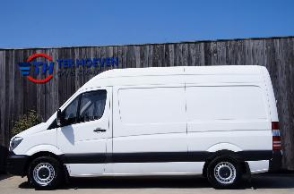 Vaurioauto  passenger cars Mercedes Sprinter 313 CDi L2H2 Apple Carplay Android Auto Trekhaak 95KW Euro 5 2014/3