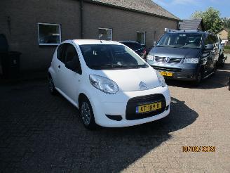 damaged passenger cars Citroën C1 1.0-12V Ambiance 2011/1