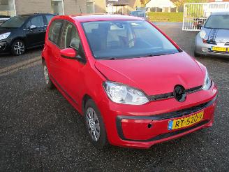 skadebil auto Volkswagen Up! 1.0 BMT Move Up Airco NAP 2018/3