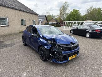 Damaged car Renault Clio E-TECH HYBRID Full Hybrid 145 Espirit Alpine 2023/9