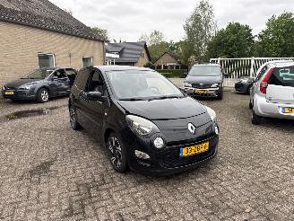 Avarii autoturisme Renault Twingo 1.2 16V Collection 2012/9