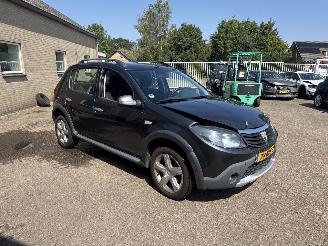 Avarii autoturisme Dacia Sandero 1.6 Stepway REST BPM €100,-!!! 2010/2