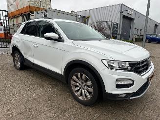 Unfallwagen Volkswagen T-Roc 1.5 TSI Sport Automaat 2020/2