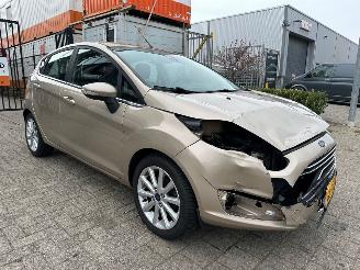 Vaurioauto  passenger cars Ford Fiesta 1.0 EcoBoost Titanium 2015/6