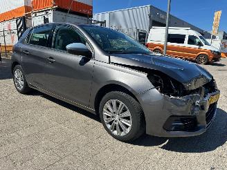 škoda osobní automobily Peugeot 308 1.2 PureTech Allure 2019/10