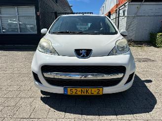 Peugeot 107 1.0-12V XS picture 2