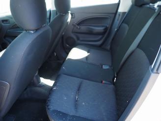 Mitsubishi Space-star 1.2 Connect+ picture 19