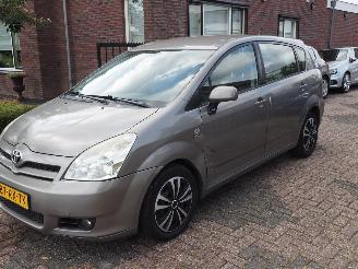 Schadeauto Toyota Corolla-verso 2.0 D-4D Sol 2005/5