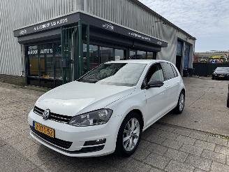 Unfallwagen Volkswagen Golf 1.2 TSI AIRCO 5-DEURS 2014/11