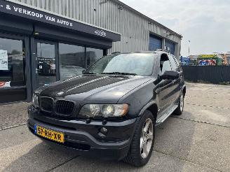 Schadeauto BMW X5 4.6is 255KW 2003/11