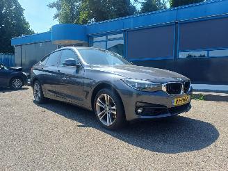 Schadeauto BMW 3-serie GT Gran Turismo 320i Corporate Lease High Executive 2018/2