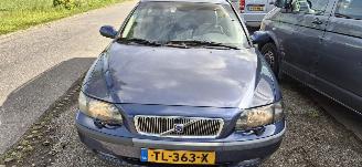 Schadeauto Volvo V-70 2.4 D 2002/6