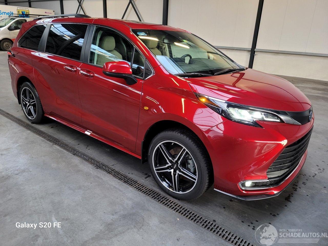 Toyota Sienna Hybrid 2.5 180-KW Automaat 7-Persoons