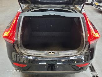 Volvo V-40 2.0 D2 88-KW Automaat 5drs Momentum picture 12