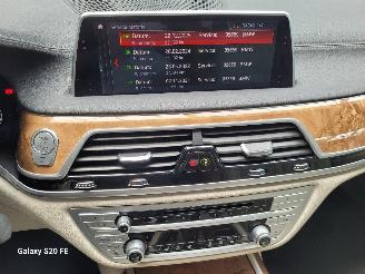 BMW 7-serie 730d 195-KW Automaat High-Executive picture 23