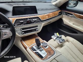 BMW 7-serie 730d 195-KW Automaat High-Executive picture 21