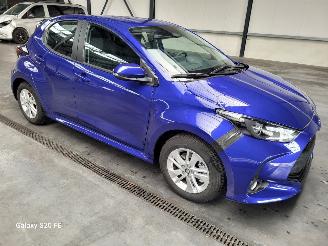 krockskadad bil auto Toyota Yaris Hybrid 1.5 68-KW Automaat 5drs 2026/2