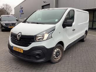 Unfallwagen Renault Trafic  2019/4