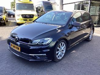 krockskadad bil auto Volkswagen Golf 1.5 TSI Highline 2018/10