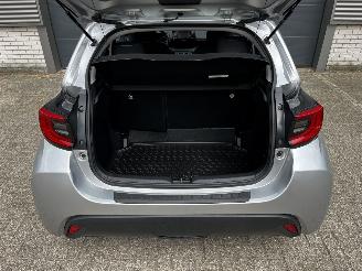 Toyota Yaris VVT-I AIRCO / CRUISE / NAVI / CAMERA / STOELVERW picture 18