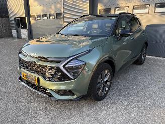 Schadeauto Kia Sportage 1.6 T-GDI Hybrid GT-PLUSLINE PANODAK / AUTOMAAT / CAMERA 2022/8