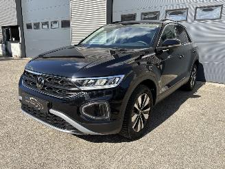 Unfallwagen Volkswagen T-Roc 1.0 TSI GOAL NAVI / CRUISE / PDC / STOELVER 2024/8