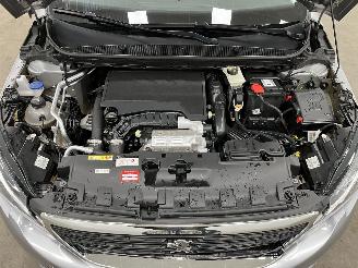Peugeot 308 SW 1.2 PureTech Executive Panoramadak Navi Clima picture 15
