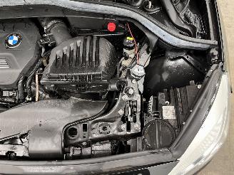 BMW 2-serie 216d Autom. High Executive Navi Clima picture 17