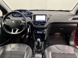 Peugeot 2008 1.2 PureTech Allure Panoramadak Navi Clima picture 12