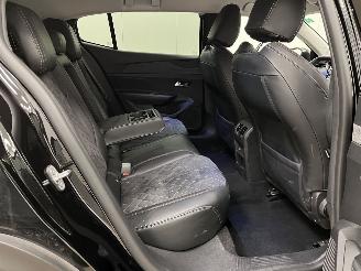 Peugeot 408 1.2 Autom. Allure Pack Navi Clima picture 10