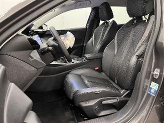 Peugeot 308 1.2 PureTech Active Pack Navi Clima picture 8