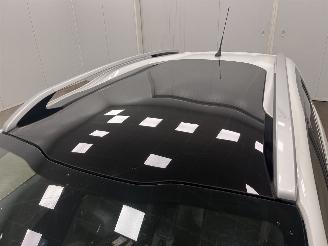 Peugeot 2008 1.2 PureTech Allure Panoramadak Navi Clima picture 7