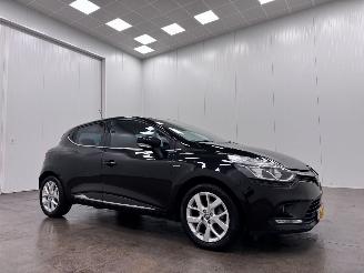 skadebil auto Renault Clio 0.9 TCe Limited Navi Airco 2019/6