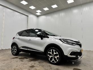 skadebil auto Renault Captur 0.9 TCe Intens Navi Clima 2019/3