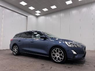 damaged passenger cars Ford Focus Wagon 1.5 EcoBlue Autom. ST-Line Panoramadak Navi Clima 2018/10
