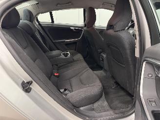 Volvo S-60 1.6 T3 Kinetic Navi Clima picture 10