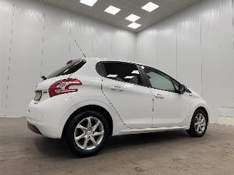 Peugeot 208 1.2 PureTech Style Pack Navi Airco picture 2