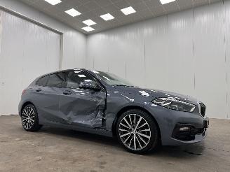 krockskadad bil auto BMW 1-serie 118i Autom. High Executive Edition Panoramadak 2020/5