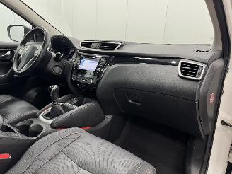 Nissan Qashqai 1.2 Tekna Panoramadak Navi Clima picture 13