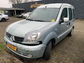 škoda osobní automobily Renault Kangoo 1.6 16V MPV  Benzine 1.598cc 70kW (95pk) FWD 2001-06/2008-01 (KC0L; KC0P; KC0S; KC1N) K4M752 2007/5